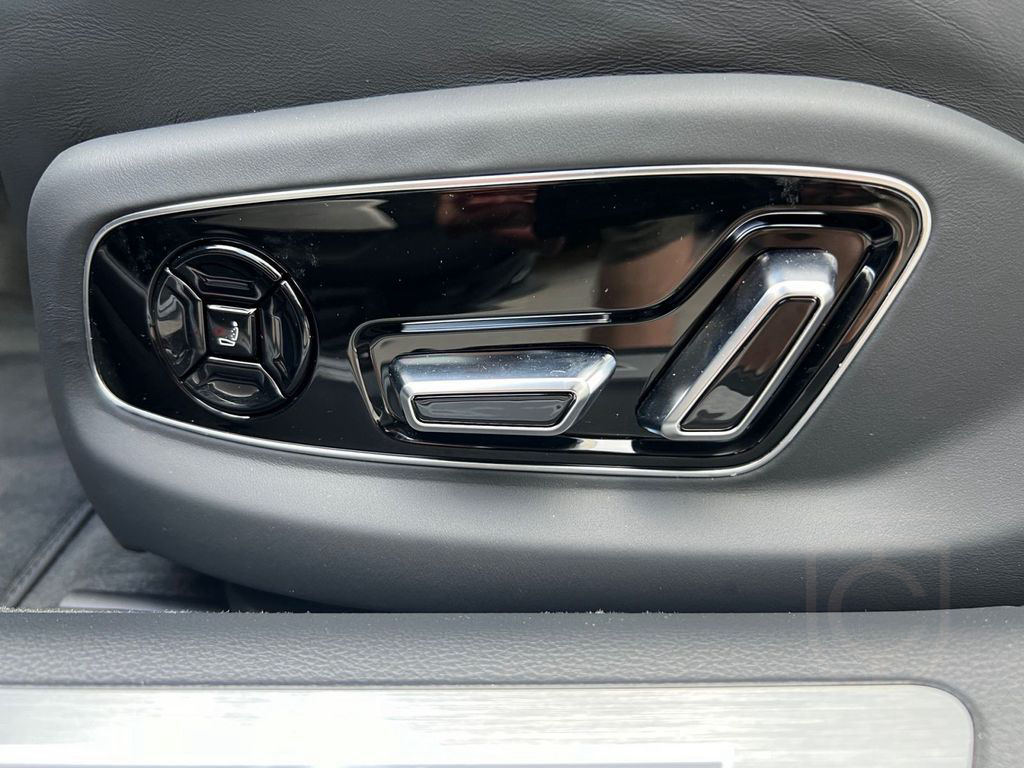 Audi S8 TFSI*Pano*Headup*Matrix*Standheizung*360Kamer