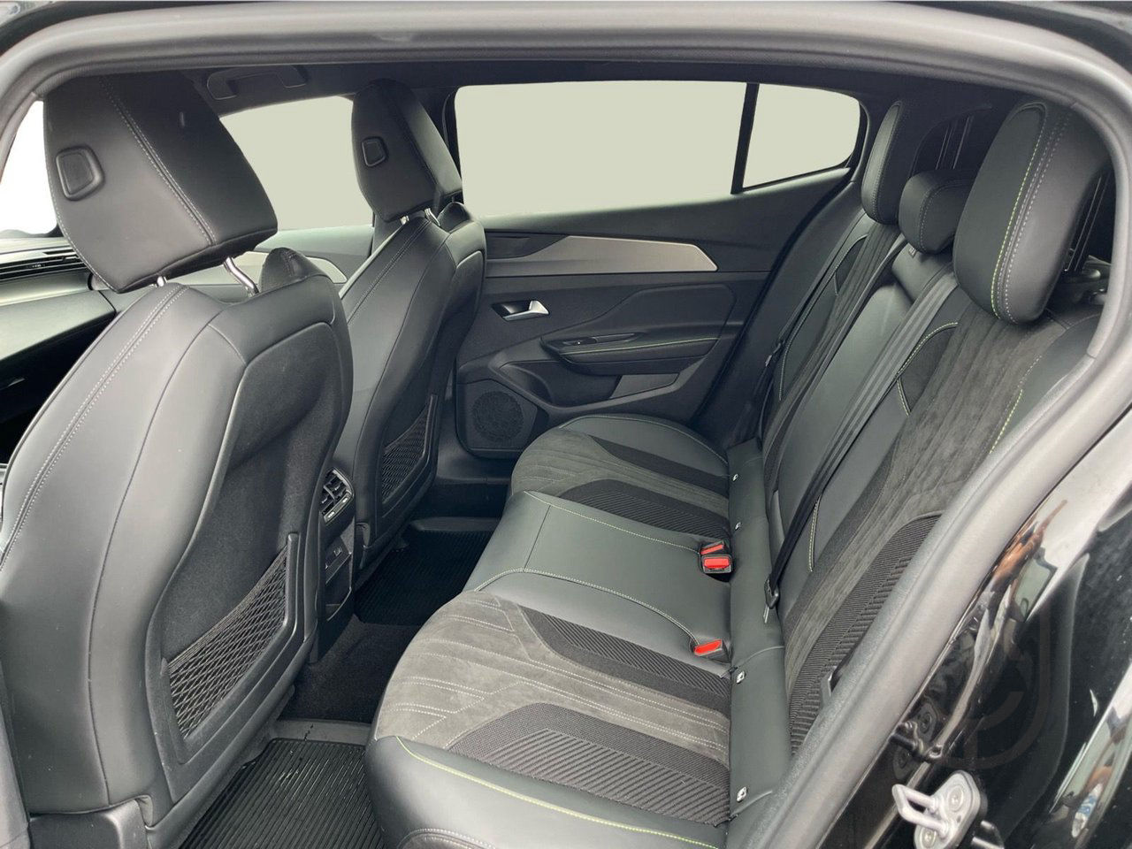 Peugeot 408 1.2 PT