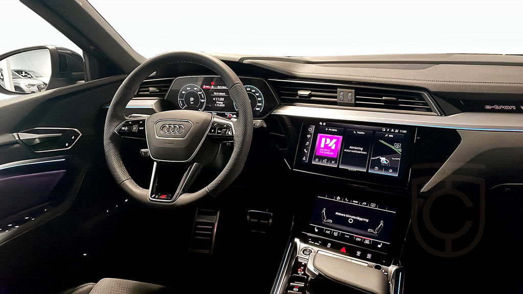 Audi Q8 55 e-tron quattro