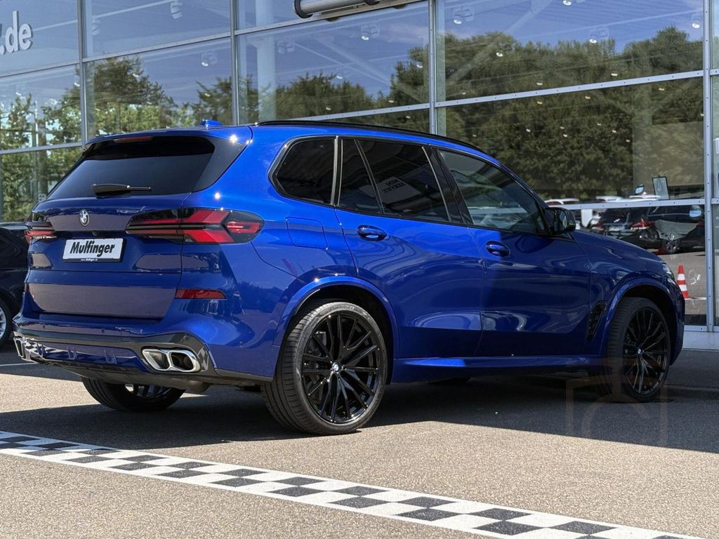 BMW X5 M60i IntAktLenk.HUD SurView Bow+Wil.Soft 22"