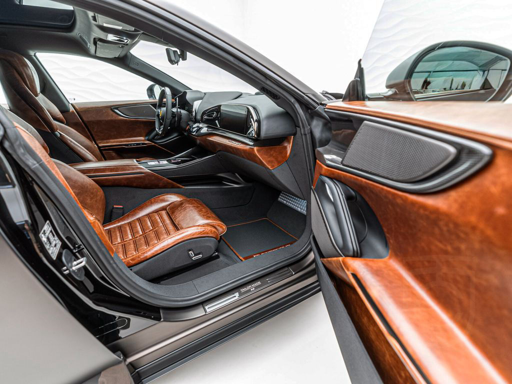 Ferrari Purosangue Tailor Made*Carbon*Massage Seats