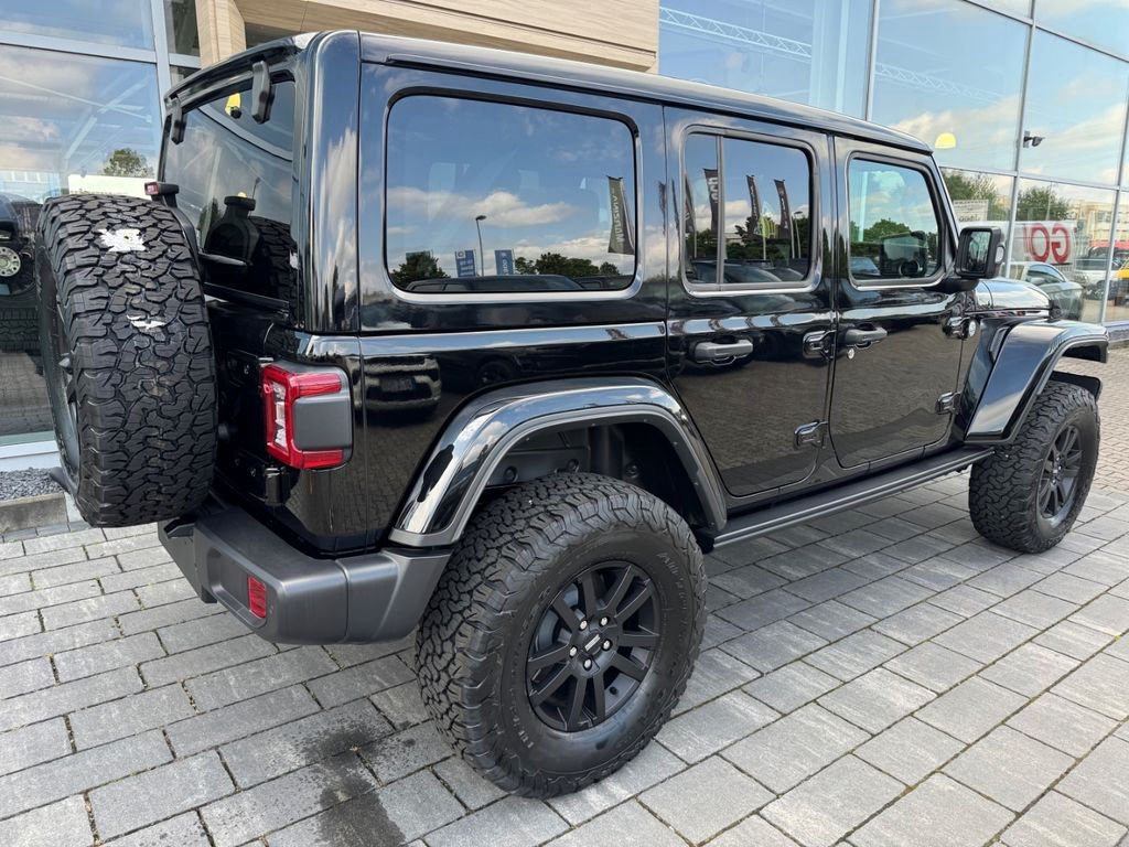 Jeep Wrangler 2.0 Unlim. Sahara Umbau Hoch + Breit SK