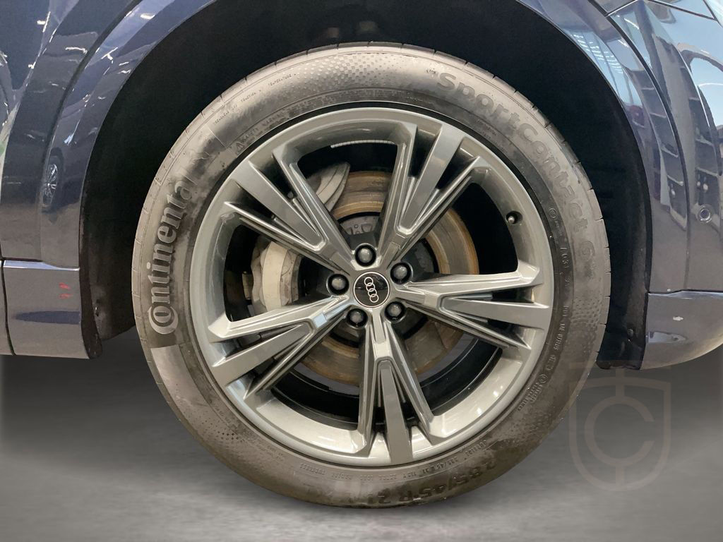 Audi Q8 55 TFSI e quattro tiptronic Matrix 360 4xSHZ