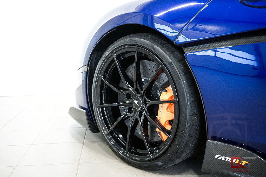McLaren 600LT Spider MSO Carbon B&W Nybilsgaranti