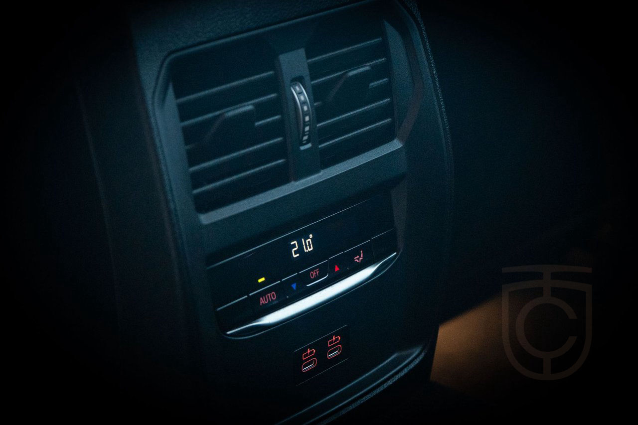 BMW M3 Competition Touring xDrive \ Kolfiber-pkt \Laserlight
