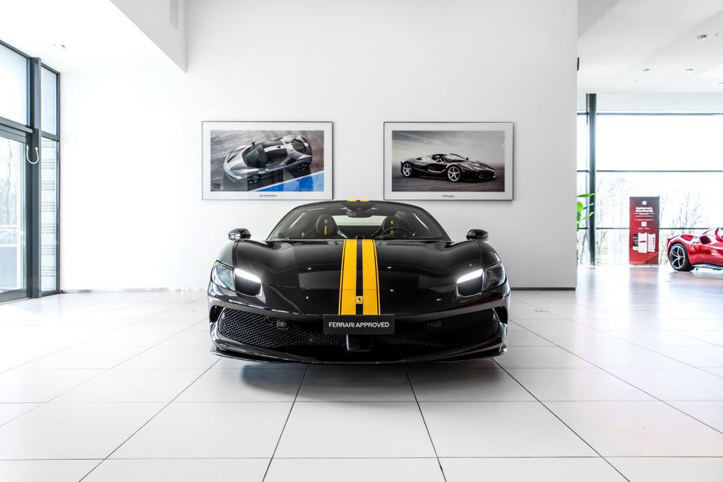 Ferrari 296 GTS ~Ferrari Munsterhuis~