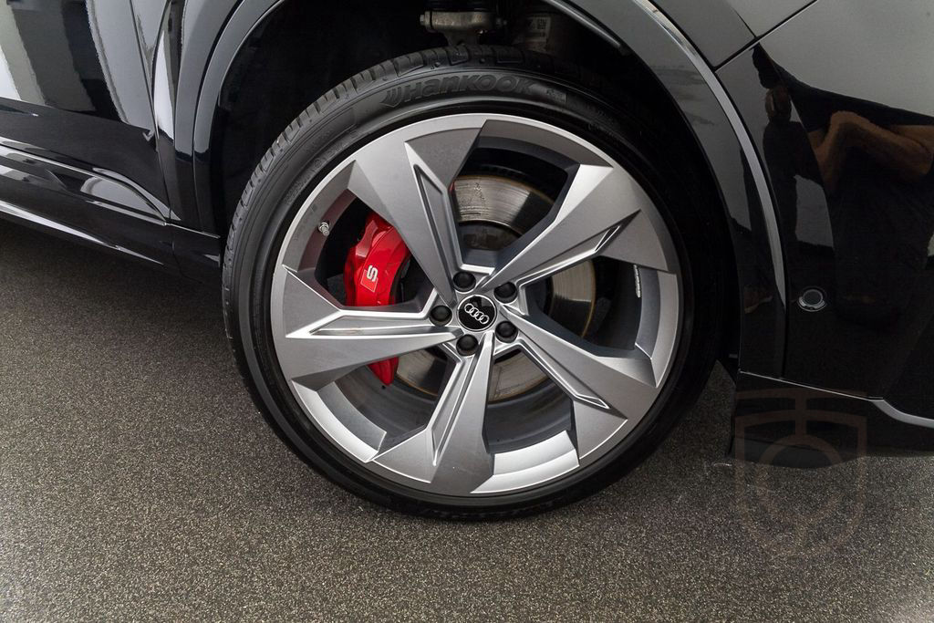 Audi SQ7 competition plus TFSI tiptr. PDC 360°K PANO