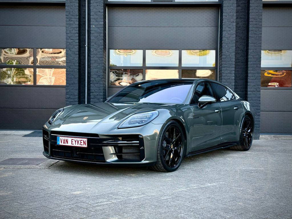 Porsche Panamera 4 E-Hybrid * Top config with Sport pack