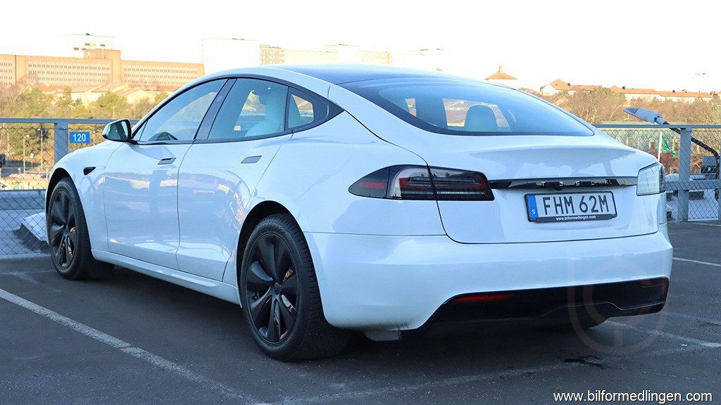 Tesla Model S Dual Motor Long Range AWD Yoke, Pano