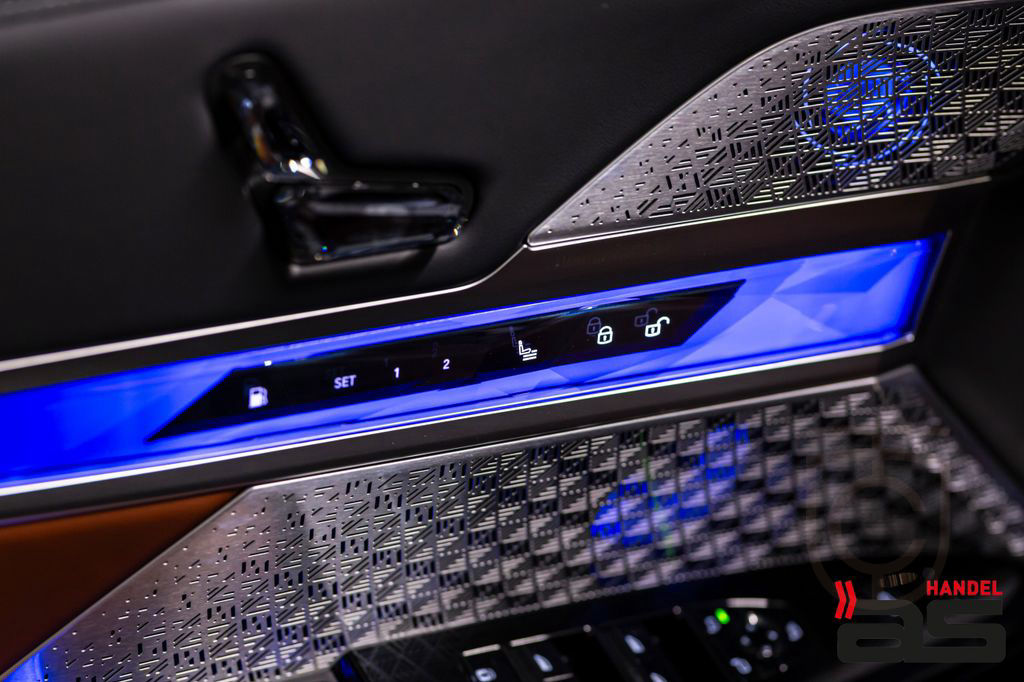 BMW M760 e|Executiv|Connois|Innov|SkyL|Iconic|B&O|21