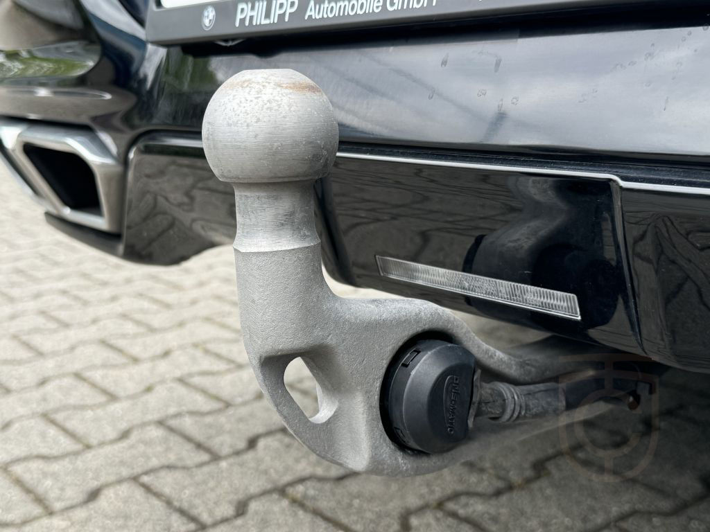 BMW M760e xDrive M Sport Massage Sitzlüft AHK DA-Pro