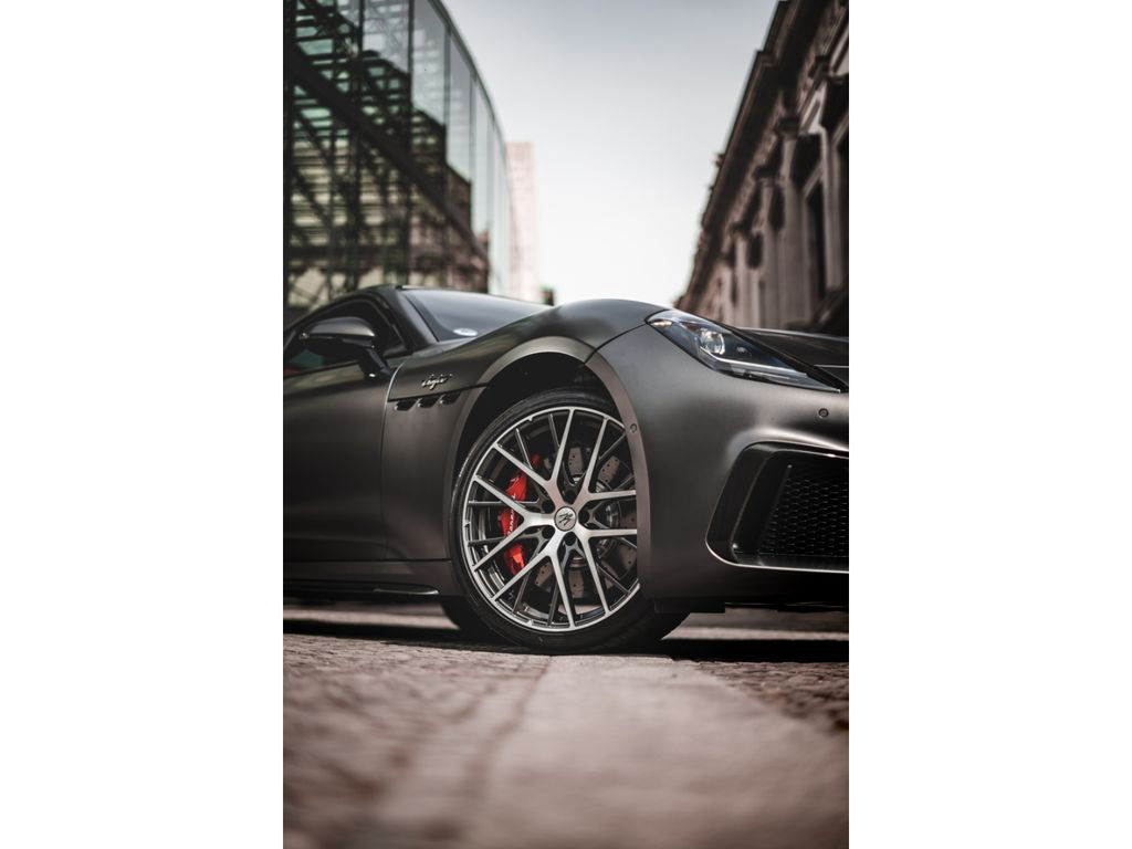 Maserati GranTurismo TROFEO MY24 550PS CARBON - MATT - VO