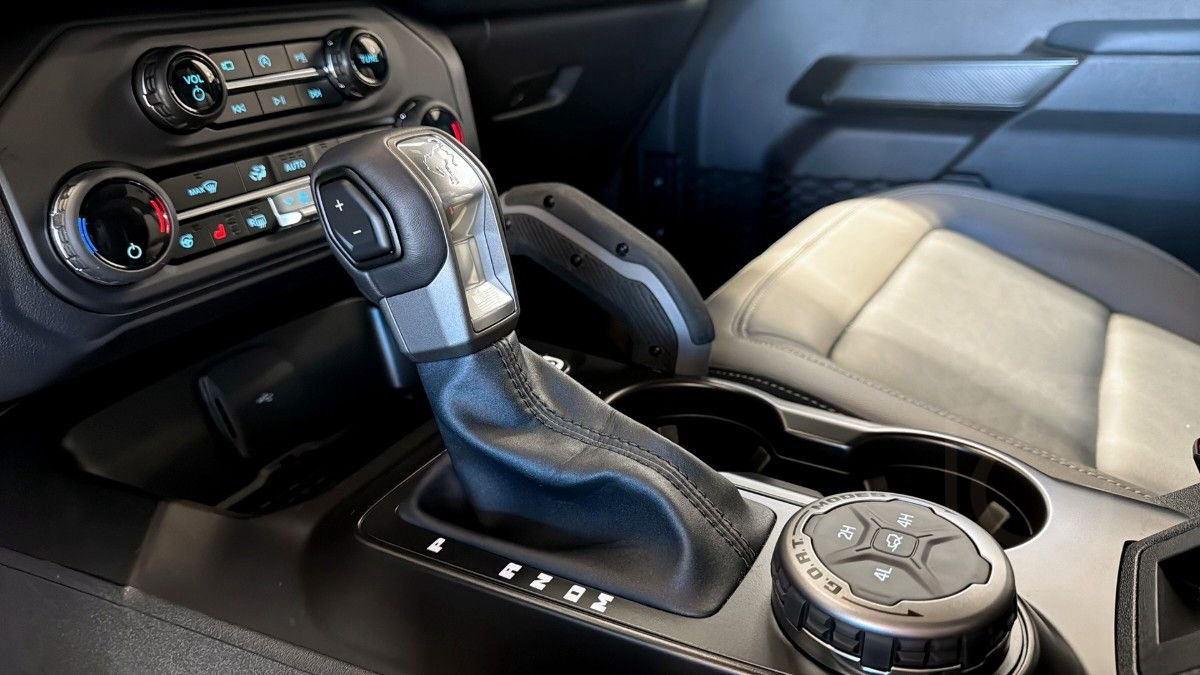 Ford Bronco Outer Banks 2.7L Bi-Turbo EcoBoost V6