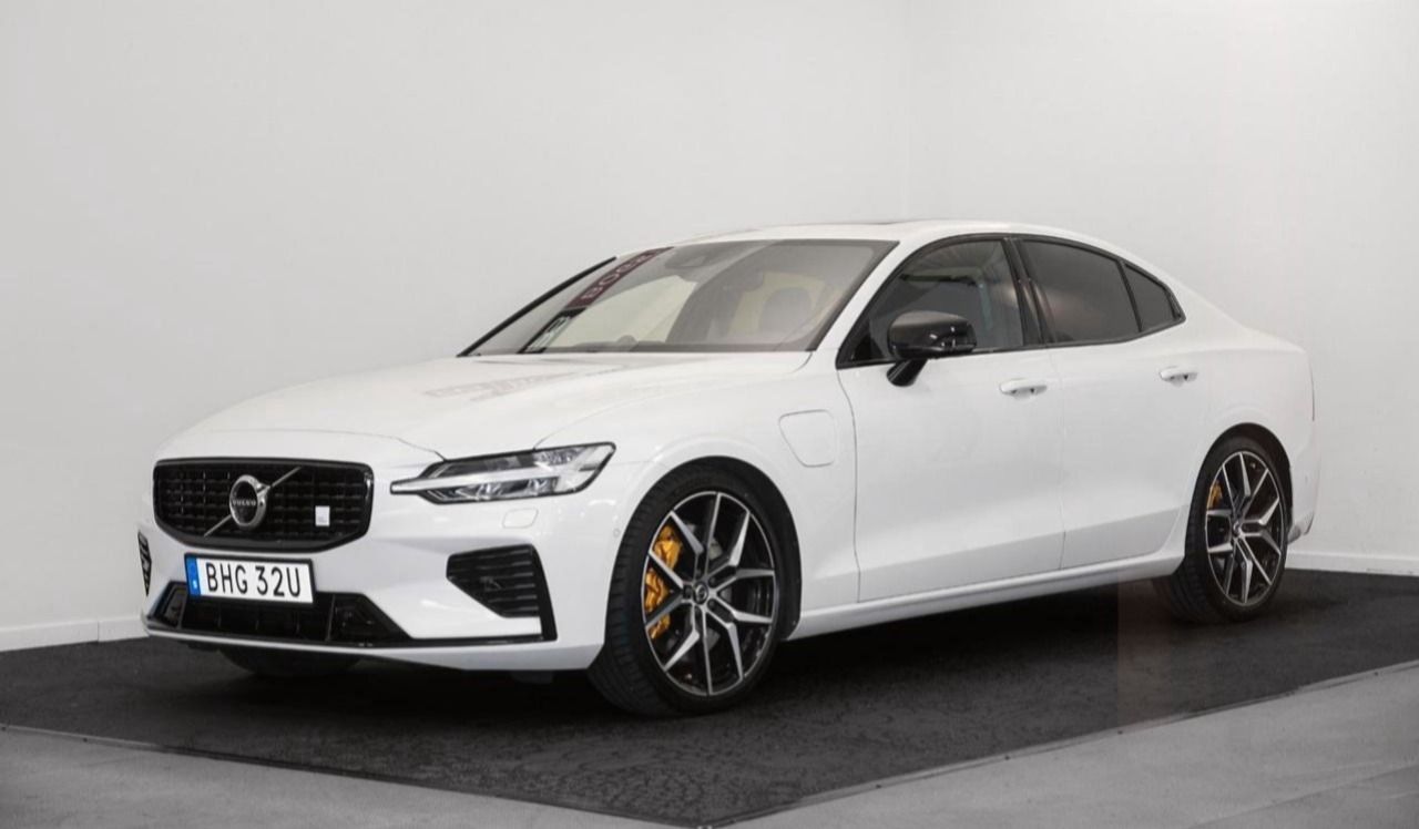 Volvo S60 Recharge T8 Polestar Engineered