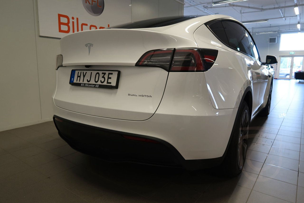 Tesla Model Y Long Range AWD