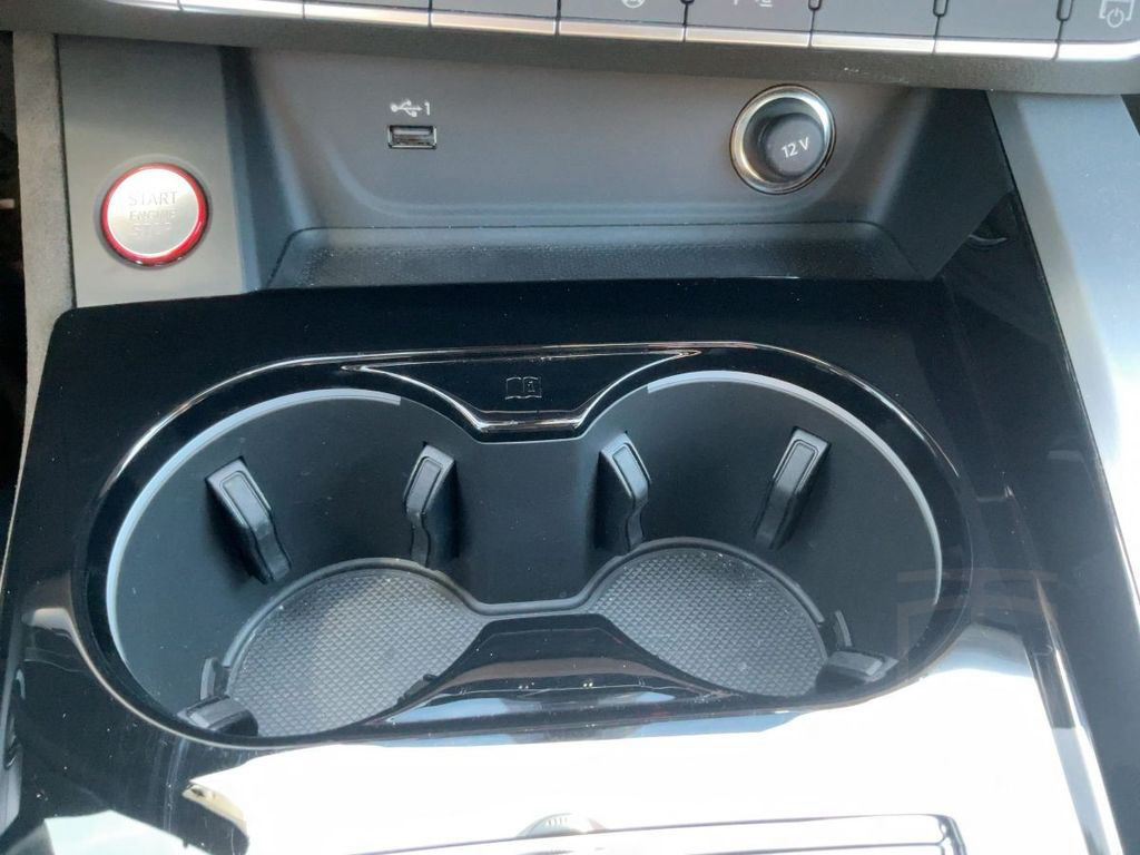 Audi RS4 Avant TFSI MATRIX+NAVI+HuD+B&O+ACC+PANO+20"