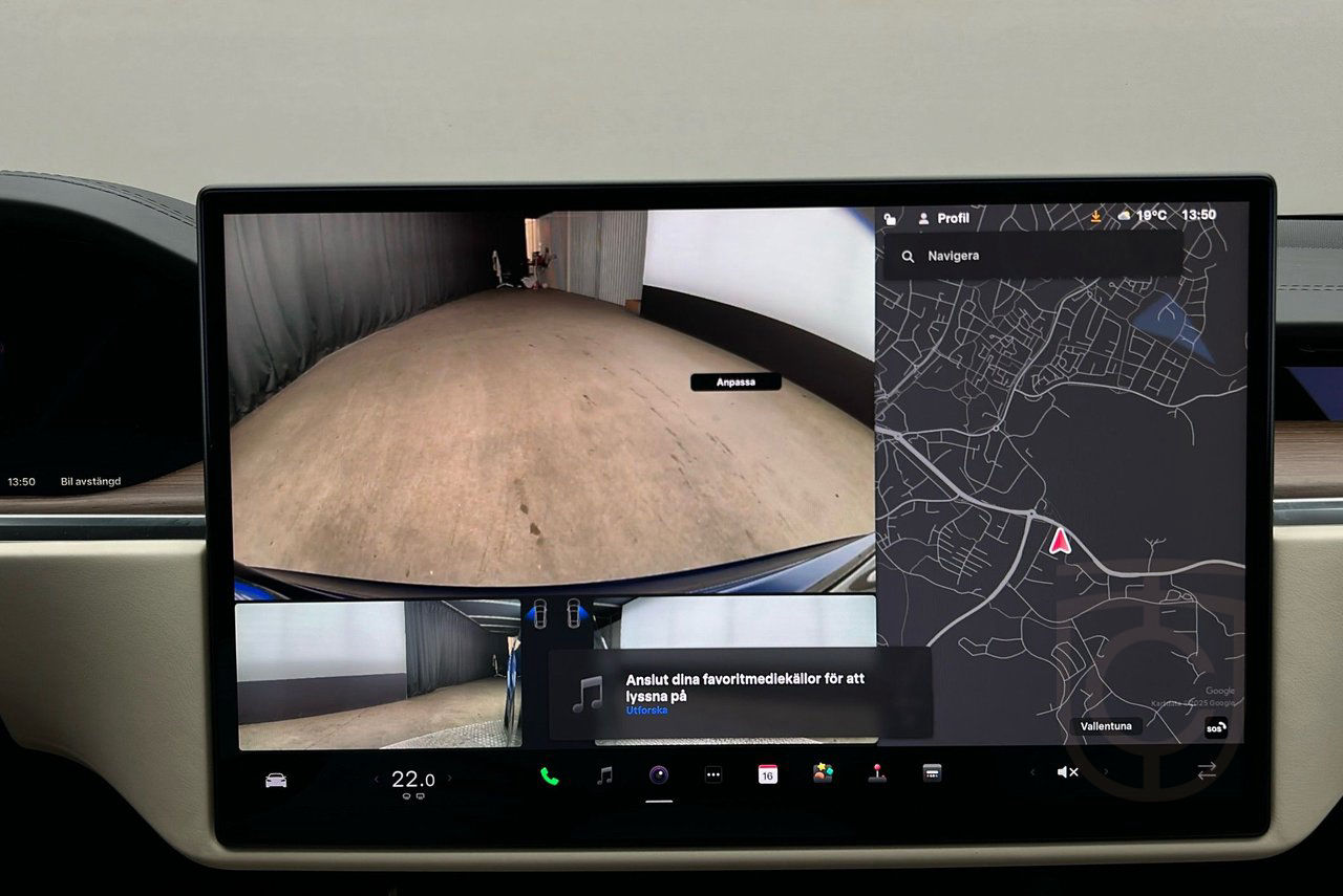Tesla Model S AWD Yoke