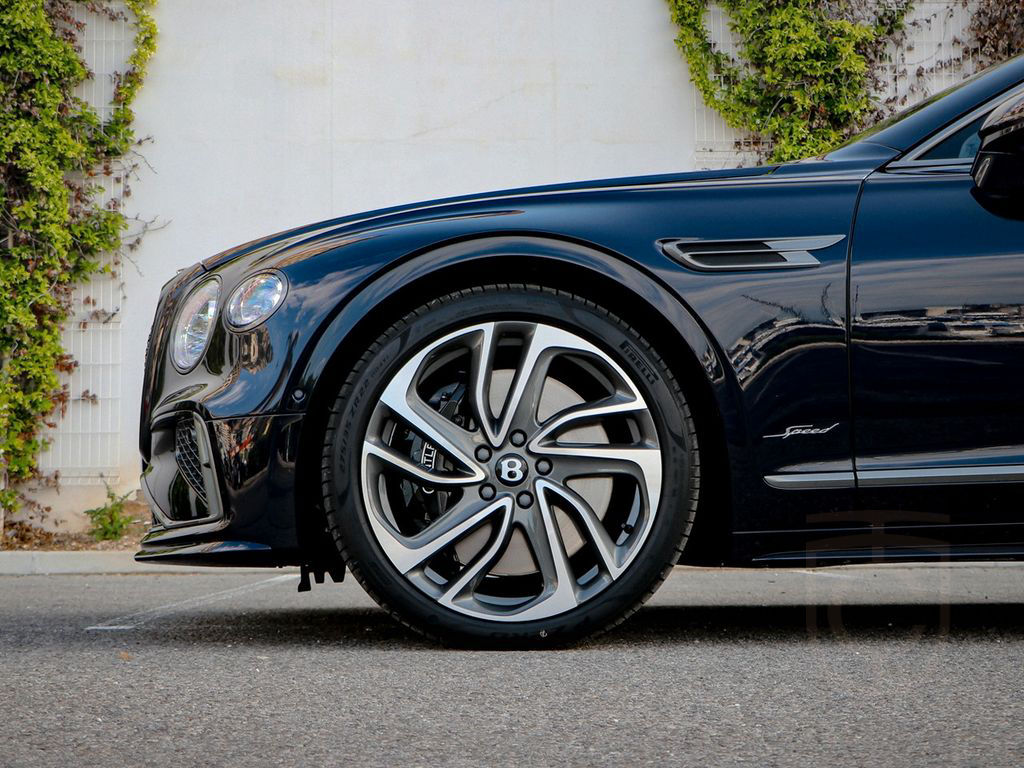 Bentley Flying Spur Speed V8 Hybrid