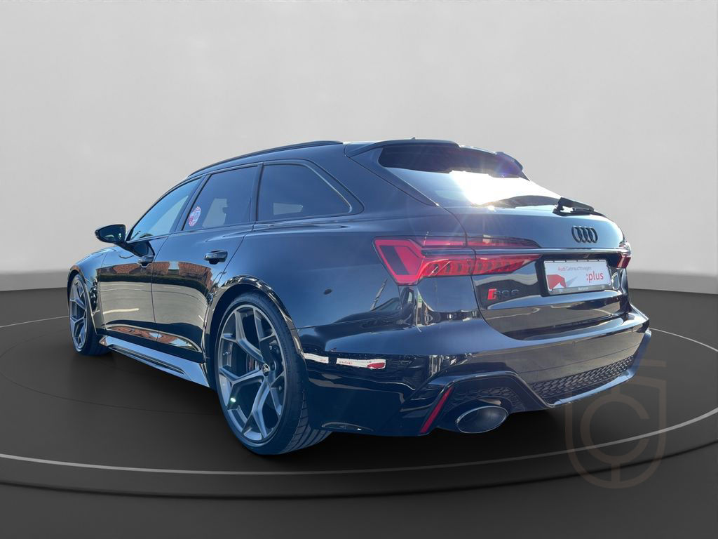 Audi RS6 Avant 463 KW PERFORMANCE+PANO+AHK+B&O+MATRIX