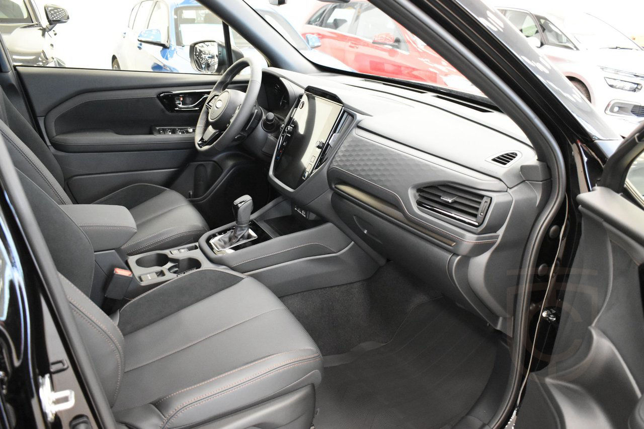 Subaru Forester 2.0i e-Boxer Limited LS X-Fuel