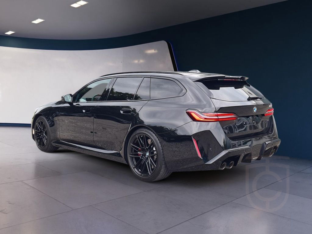 BMW M5 Touring DrivAssistPro Compound ParkPro FFC