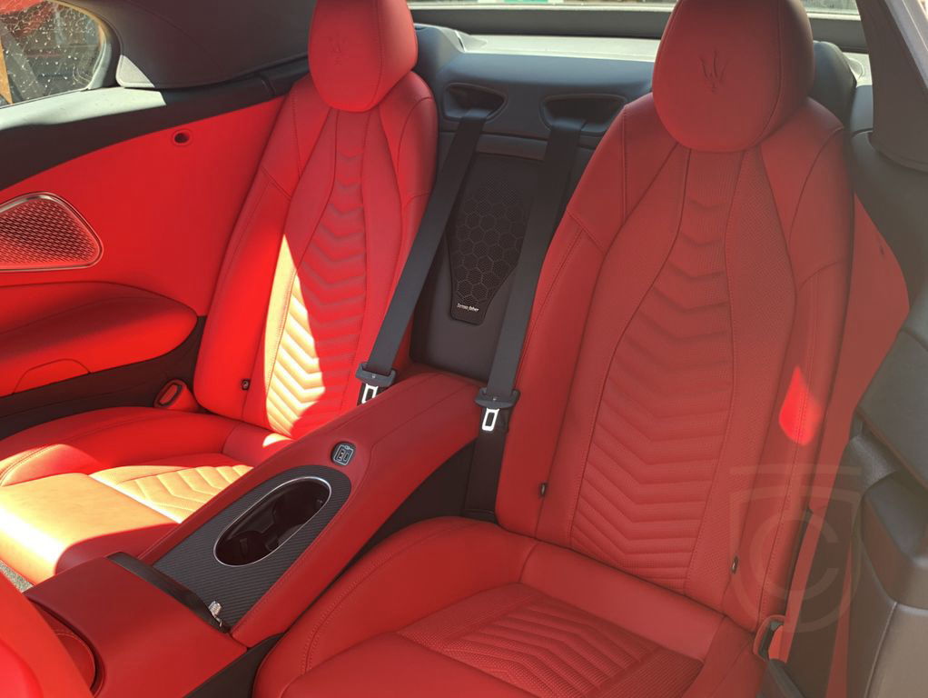 Maserati GranTurismo Trofeo 404 kW 3.0 V6 AWD |360°|HUD|