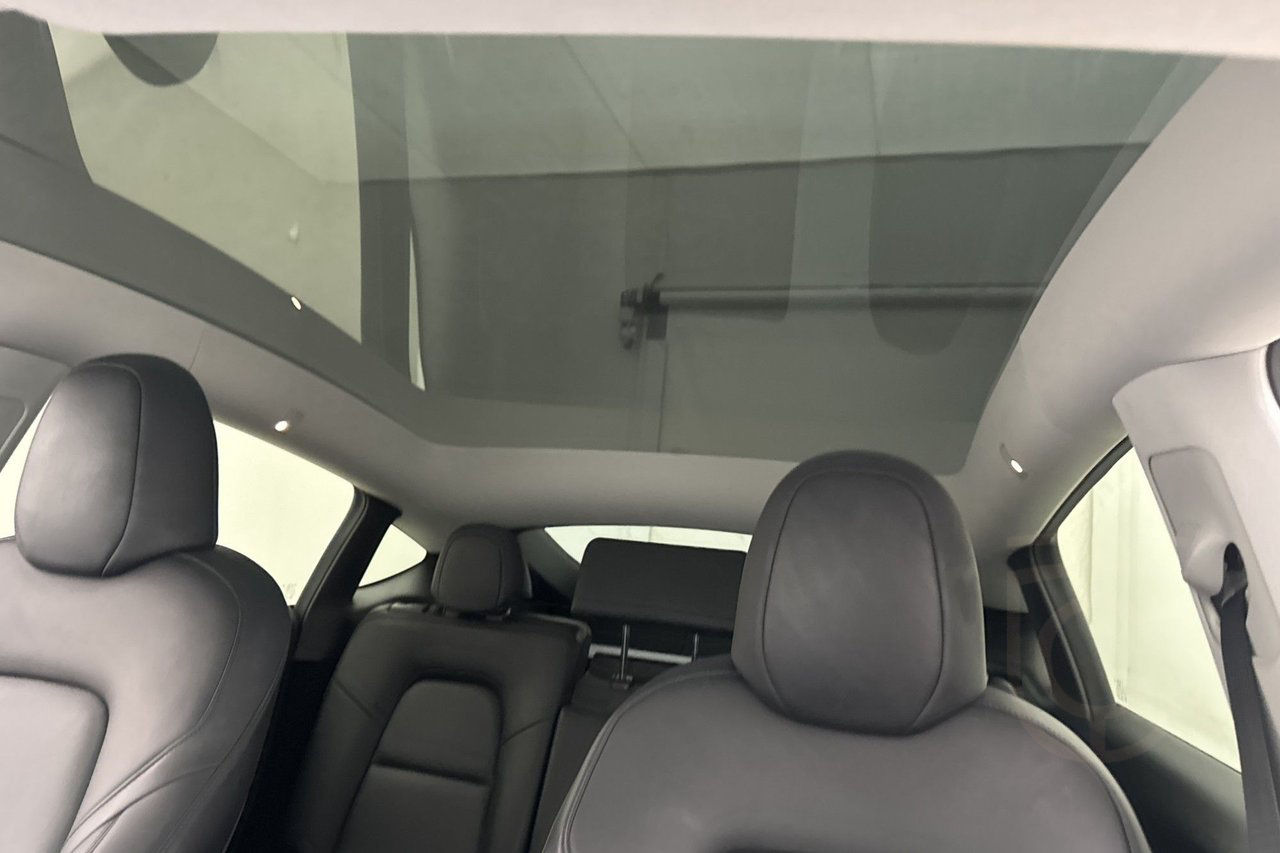 Tesla Model Y Long Range AWD AP
