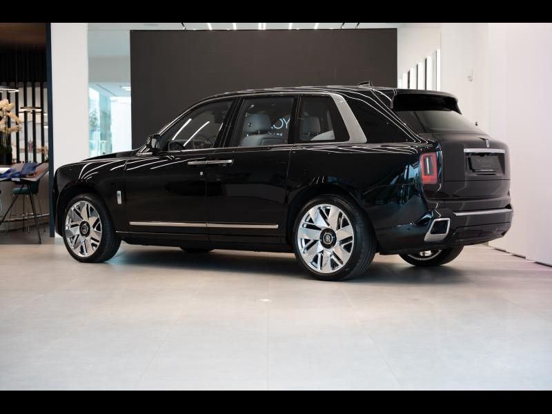 Rolls-Royce Cullinan Provenance 2 Year Warranty & Service
