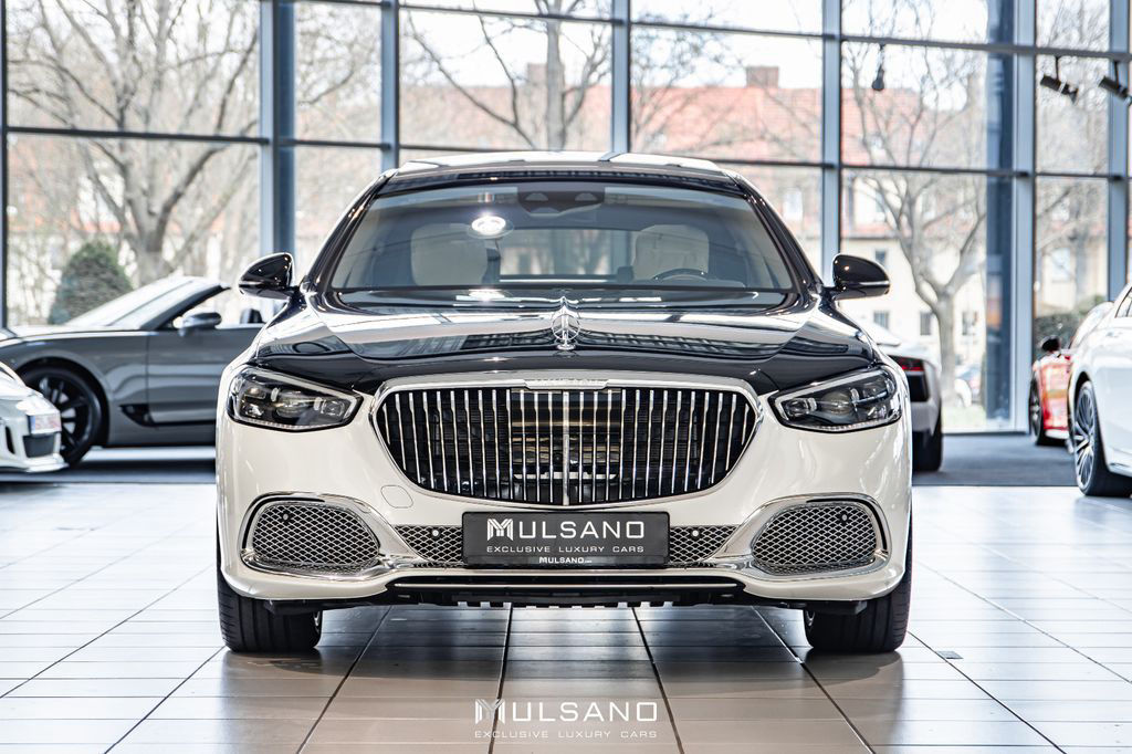 Mercedes-Benz Maybach S680 BURMESTER DESIGNO 2-TONE LP 311.544
