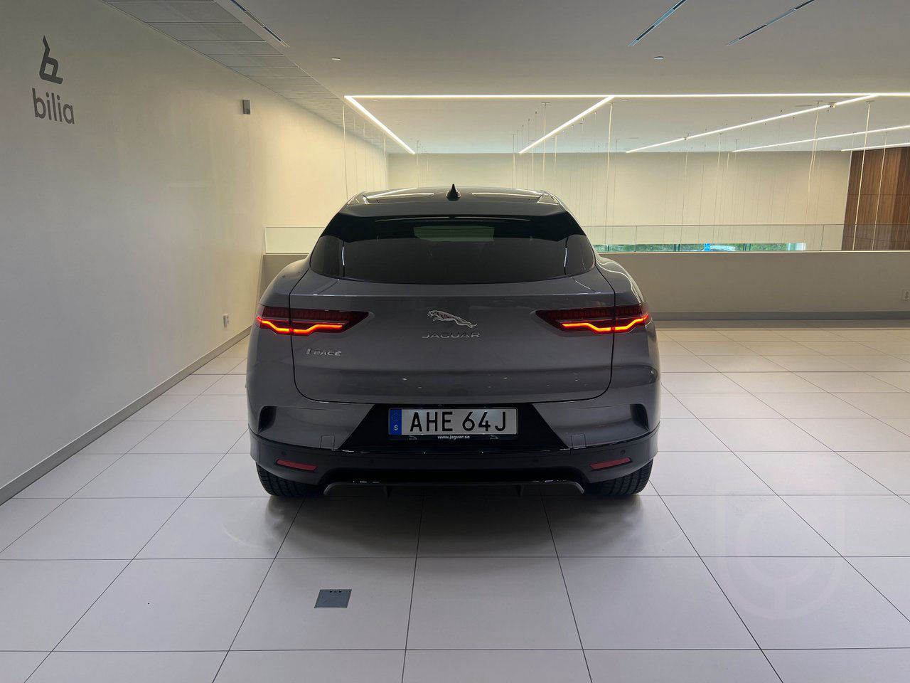 Jaguar I-Pace EV400