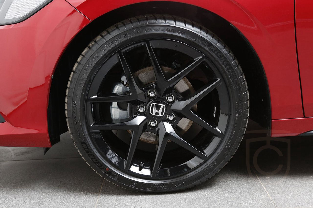 Honda Civic FullHybrid SPORT i lager