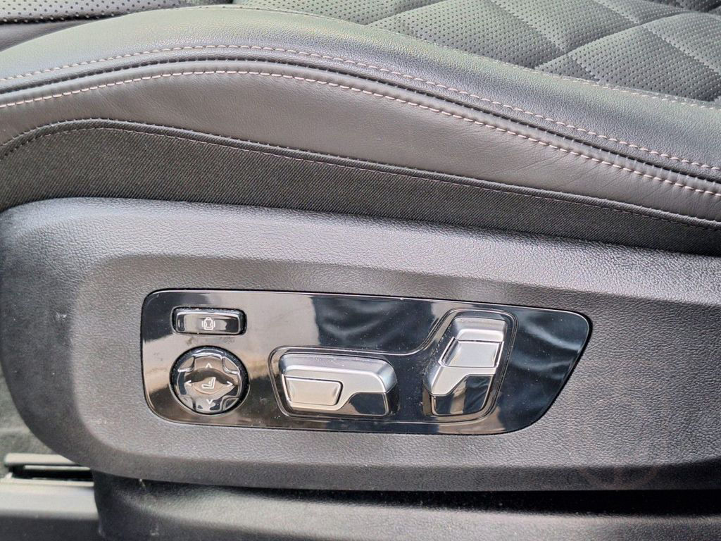 BMW X6 xDr40i M Sport DAPro,Stdhz,Iconic,Massage,AHK