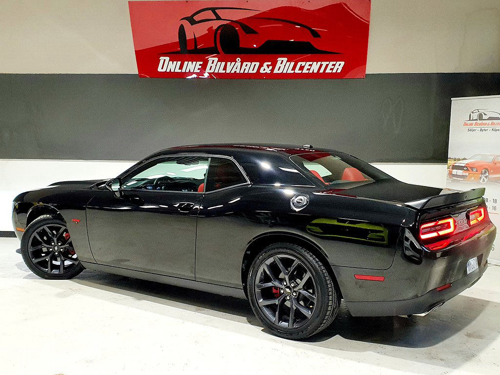 Dodge Challenger  5.7 V8 HEMI (381hk) Mycket fräck Muskelbil