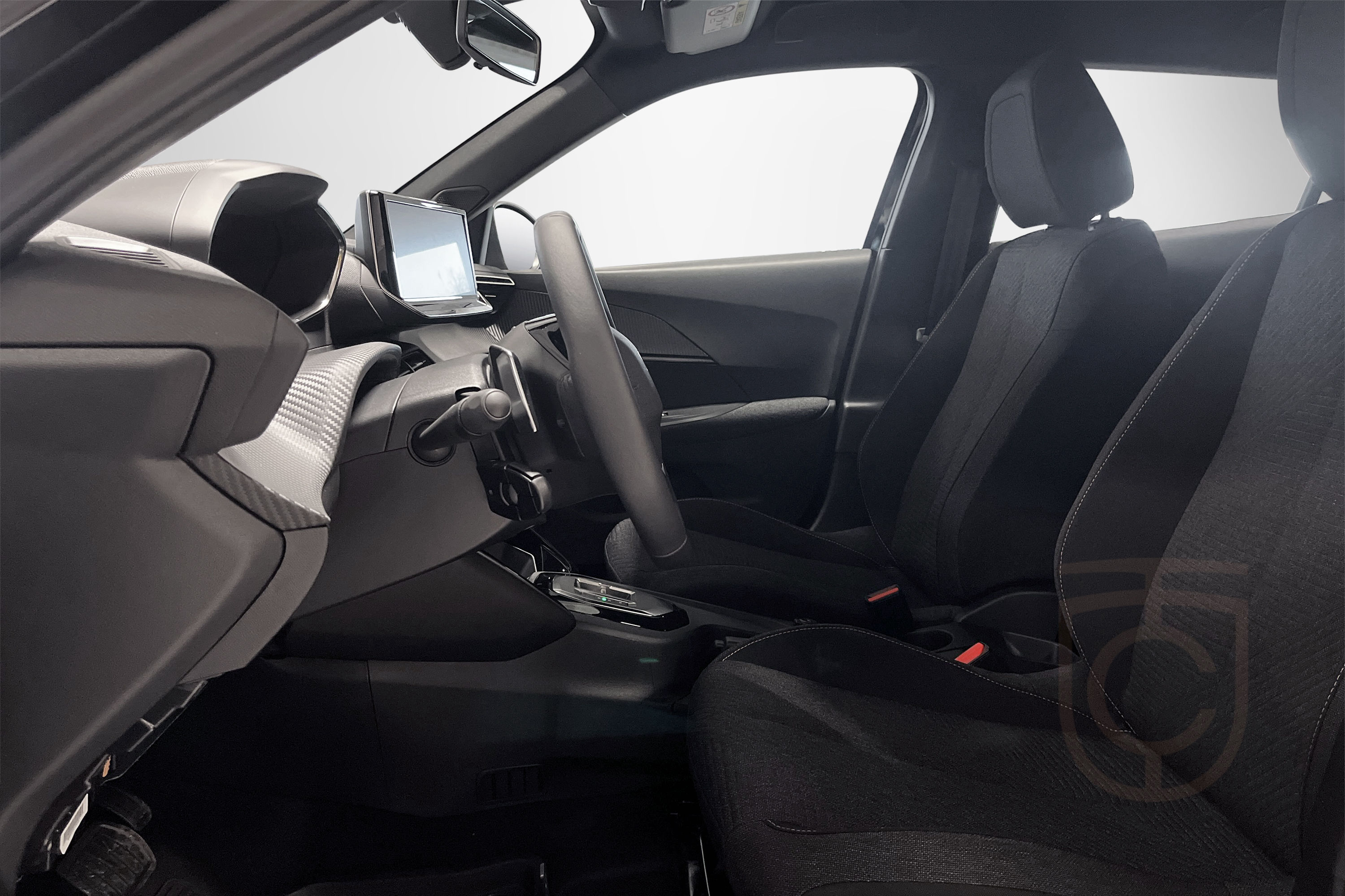 Peugeot 2008 HYBRID 136
