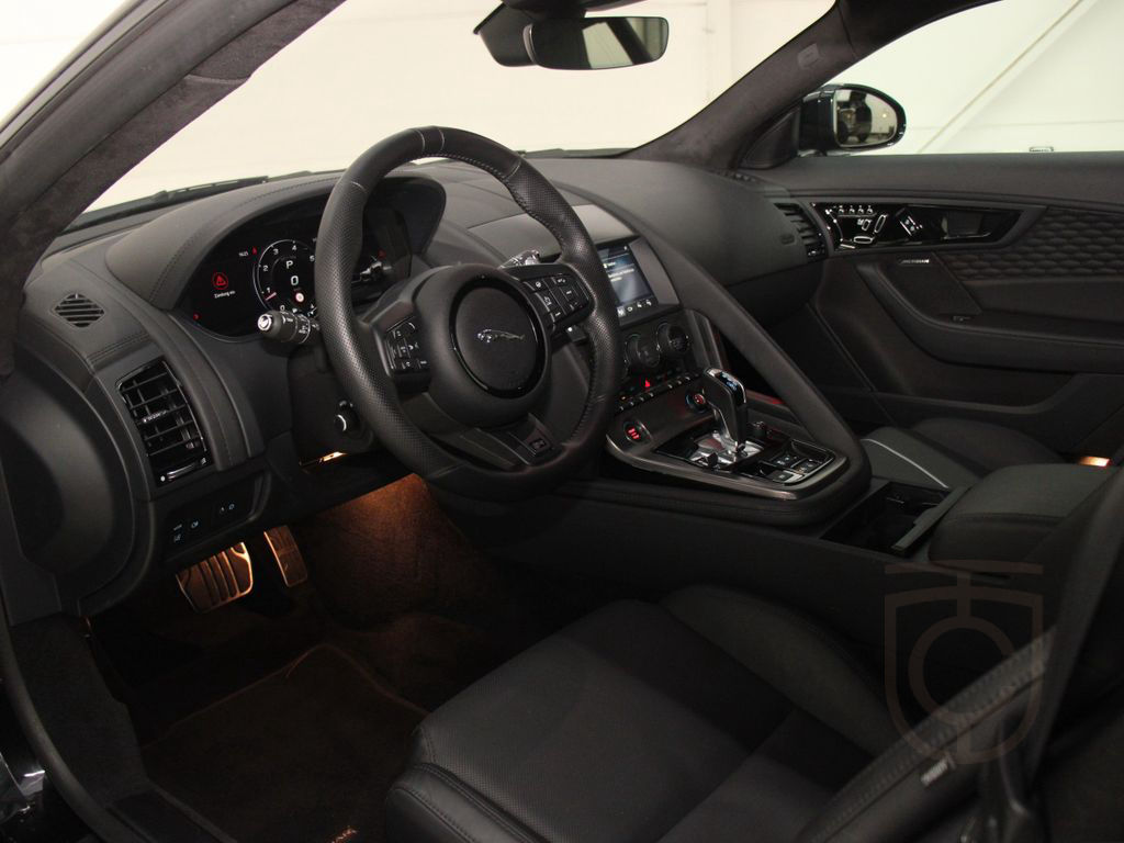 Jaguar F-Type Coupe P575 AWD Aut R75 Pano DAB LED RFK