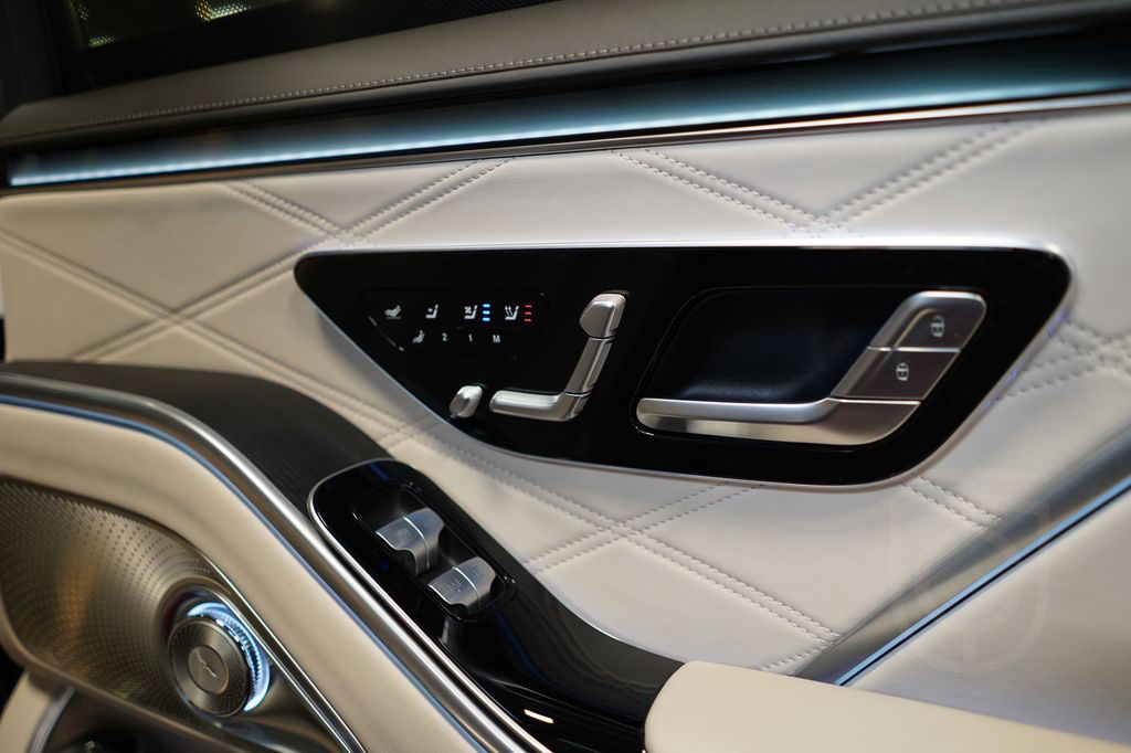 Mercedes-Benz S 680 Maybach 4M CHAUFFEUR PACKET BURM PANO TV