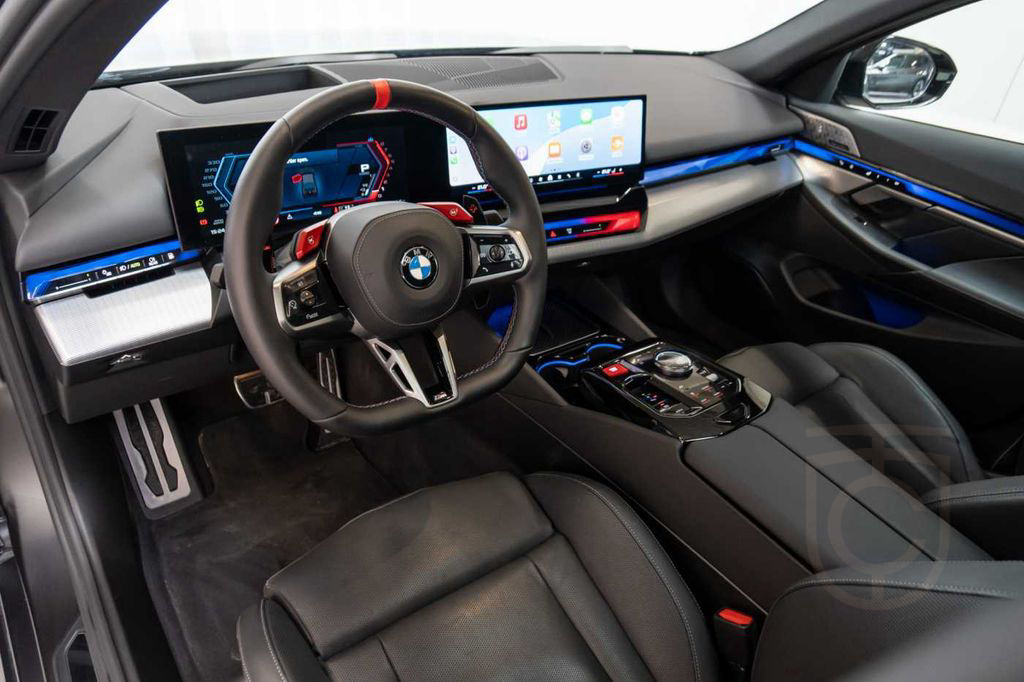 BMW M5 Bowers & Wilkins Panoramadak Head-Up Keyless