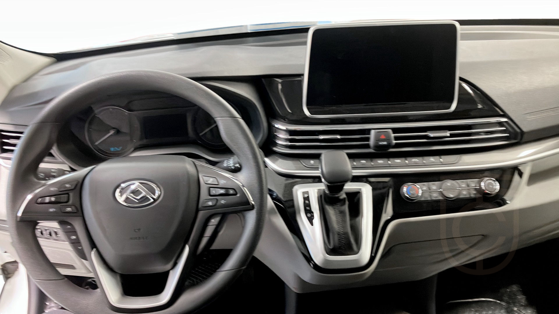 Maxus e-Deliver 9 N1