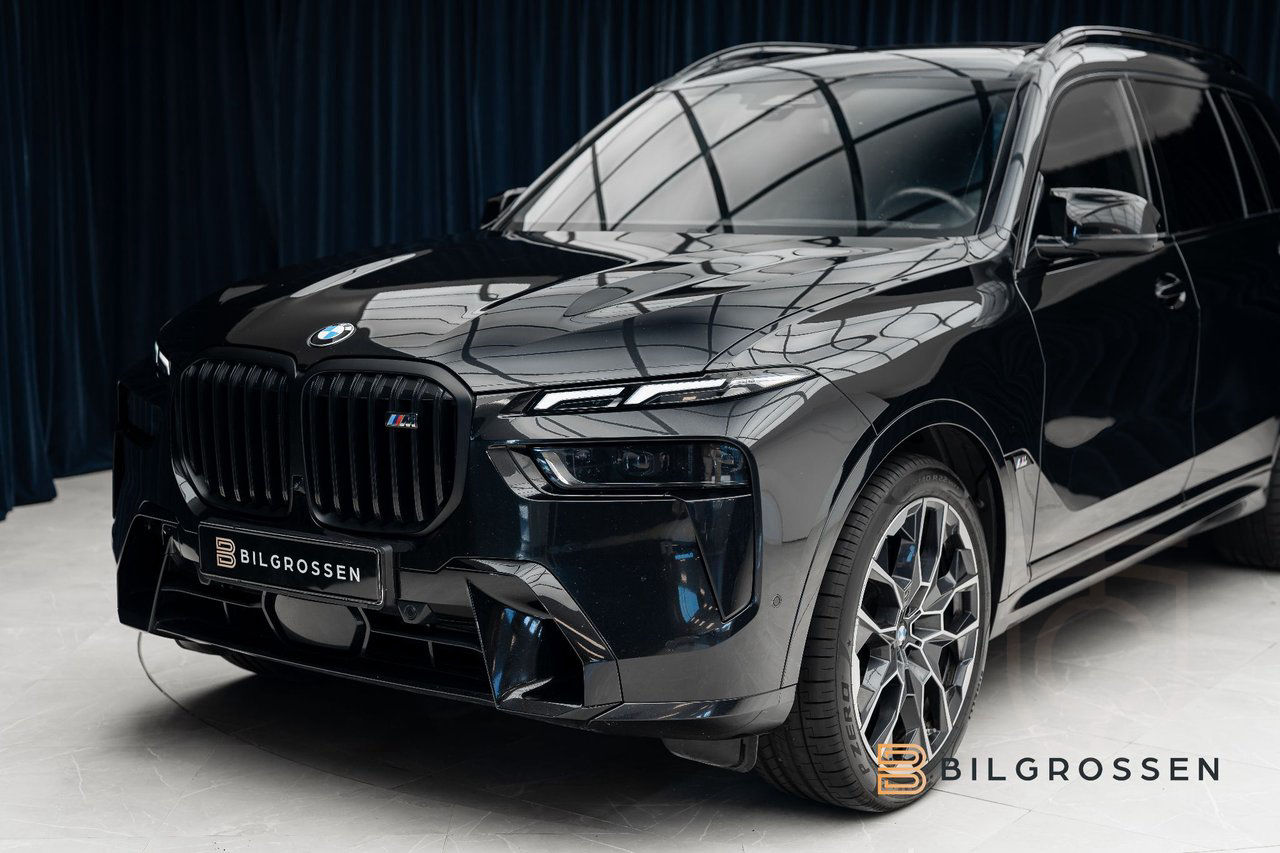 BMW X7 M60i