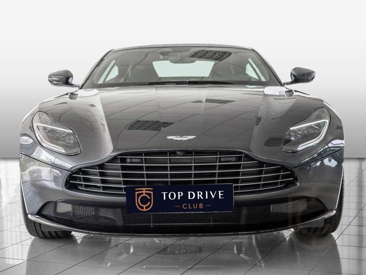 Aston Martin DB11 Coupe V8 Xenon Grey Onyx Black