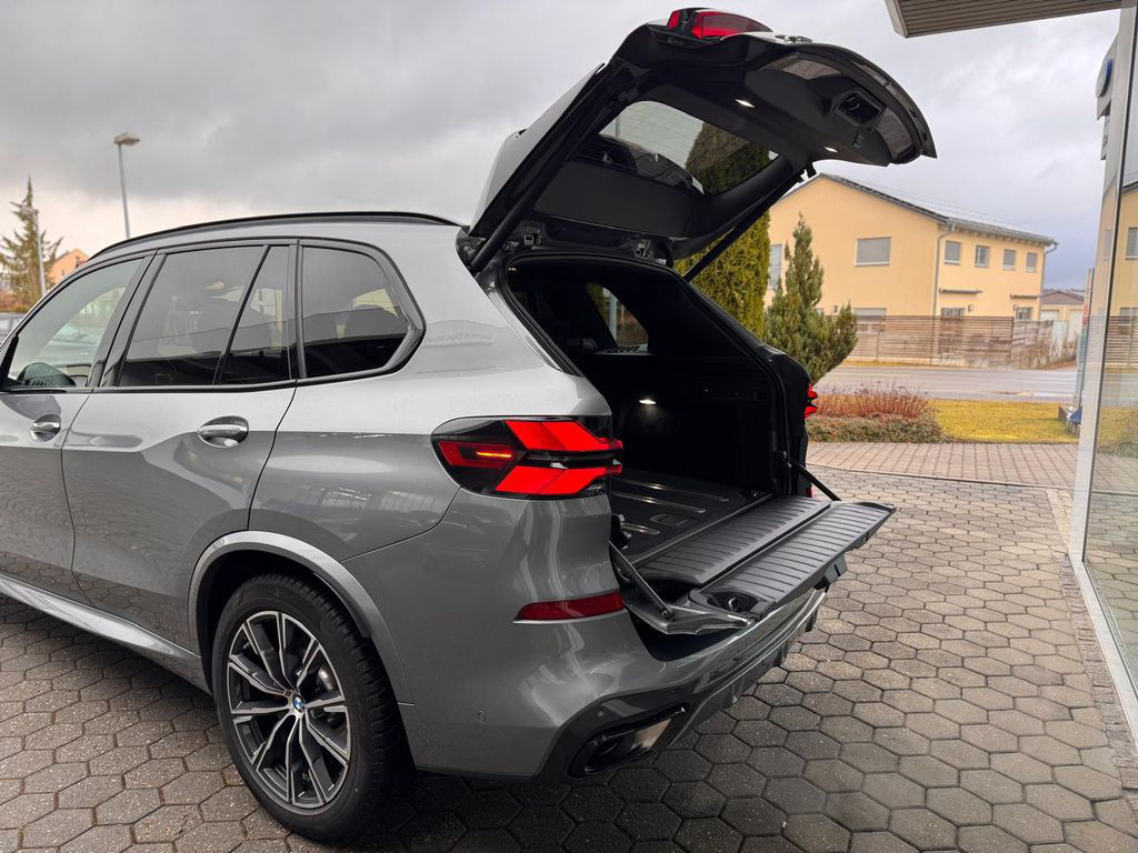 BMW X5 30d xDrive M-Sport-Pro ABSTANDSTEMP. AHK