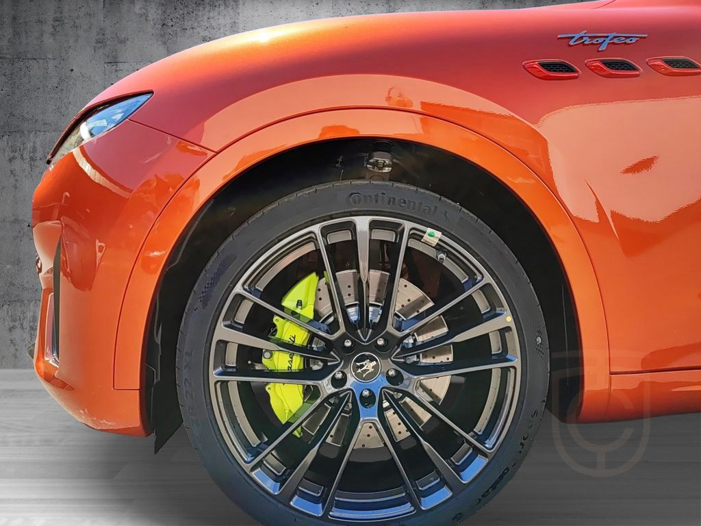 Maserati Levante Trofeo **Fuori-Serie*Zest Orange*Lime*