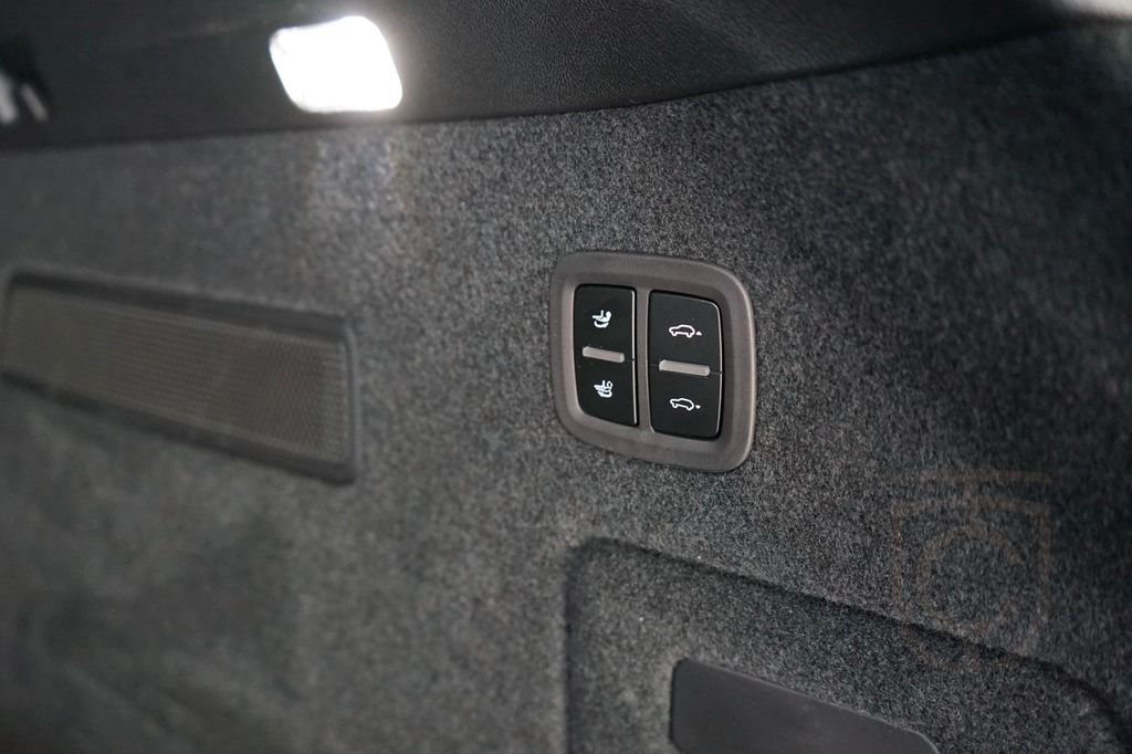 Porsche Cayenne Coupe P-DISPLAY/BOSE/ACC/LUFT/AHK/22z