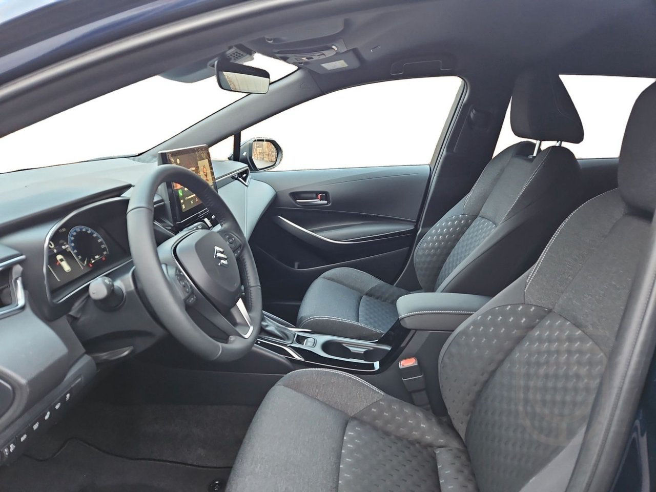 Suzuki Swace Hybrid e-CVT Inclusive