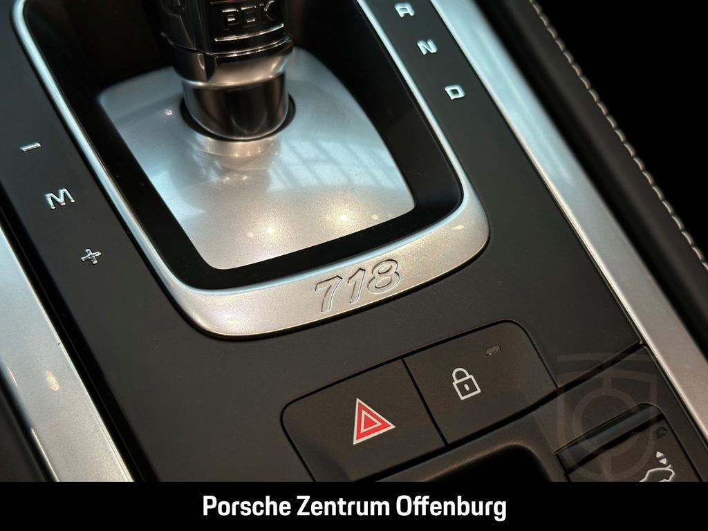 Porsche Boxster 718 Style Edition