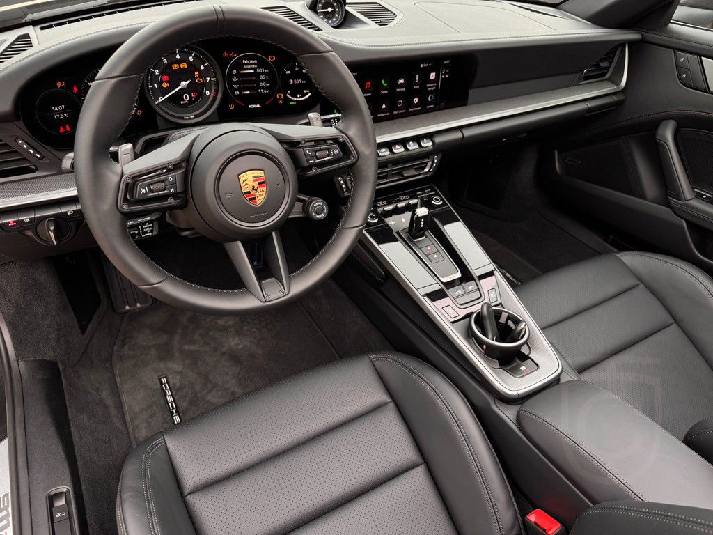 Porsche 992 911 Targa 4 S Tageszul achatgrau Top Komb