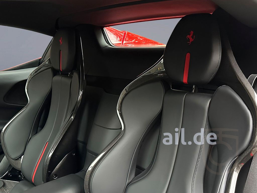 Ferrari SF90 Spider Carbon Racing Seats