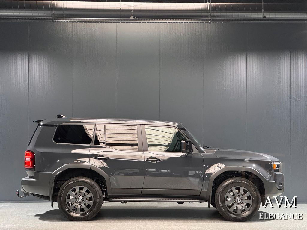 Toyota Land Cruiser 250 VX 2.8L*AHK*7 SEAT*PANO*KAMERA*