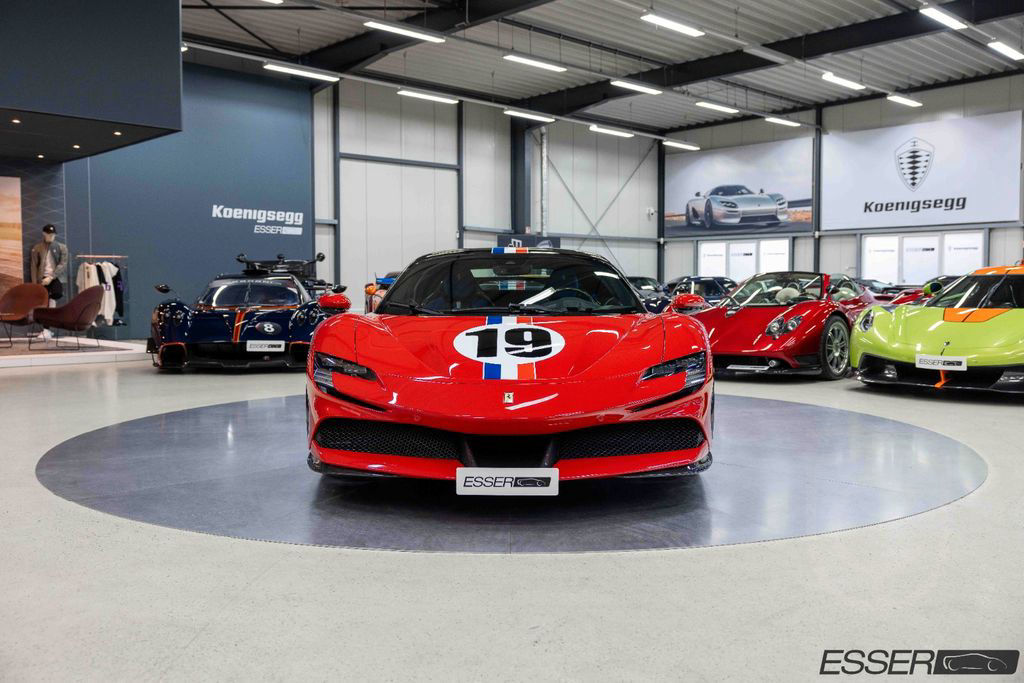 Ferrari SF90 Stradale | Hommage to 250 GTO Le Mans