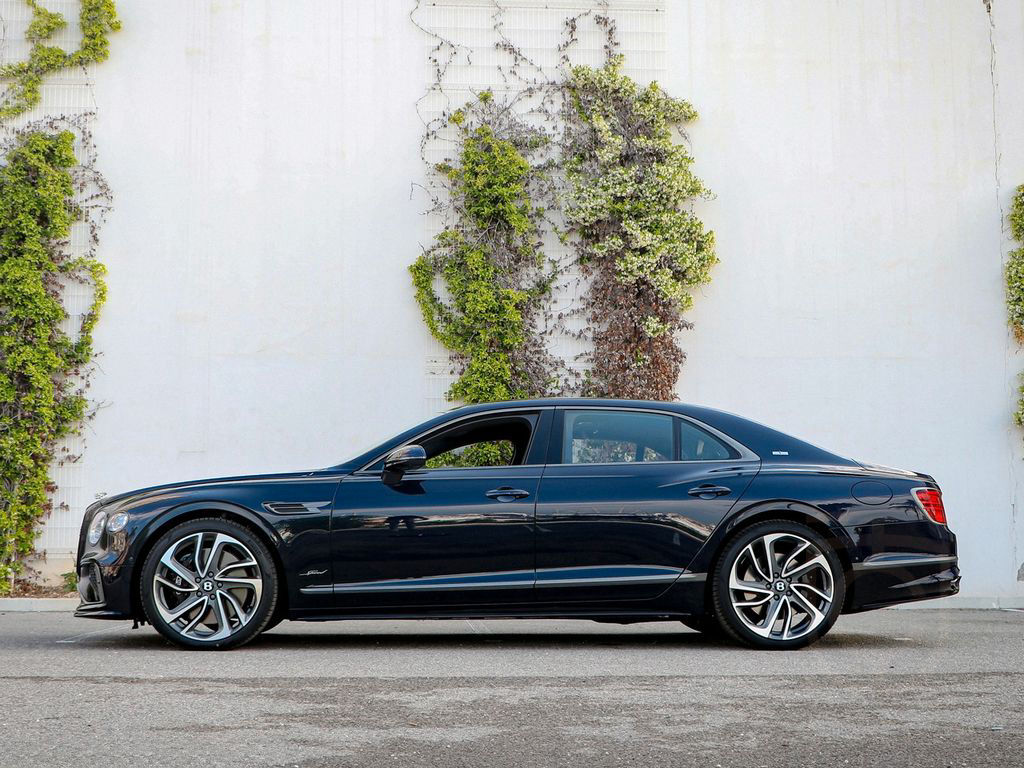 Bentley Flying Spur Speed V8 Hybrid